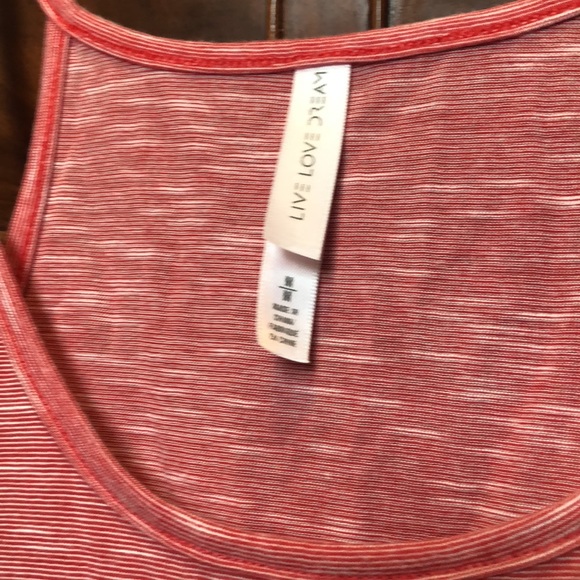 Red tank top - Picture 2 of 3